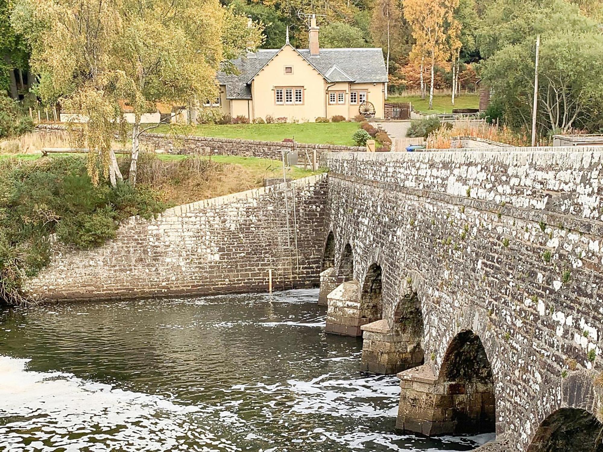Sluice Keepers Cottage Skelbo Экстерьер фото