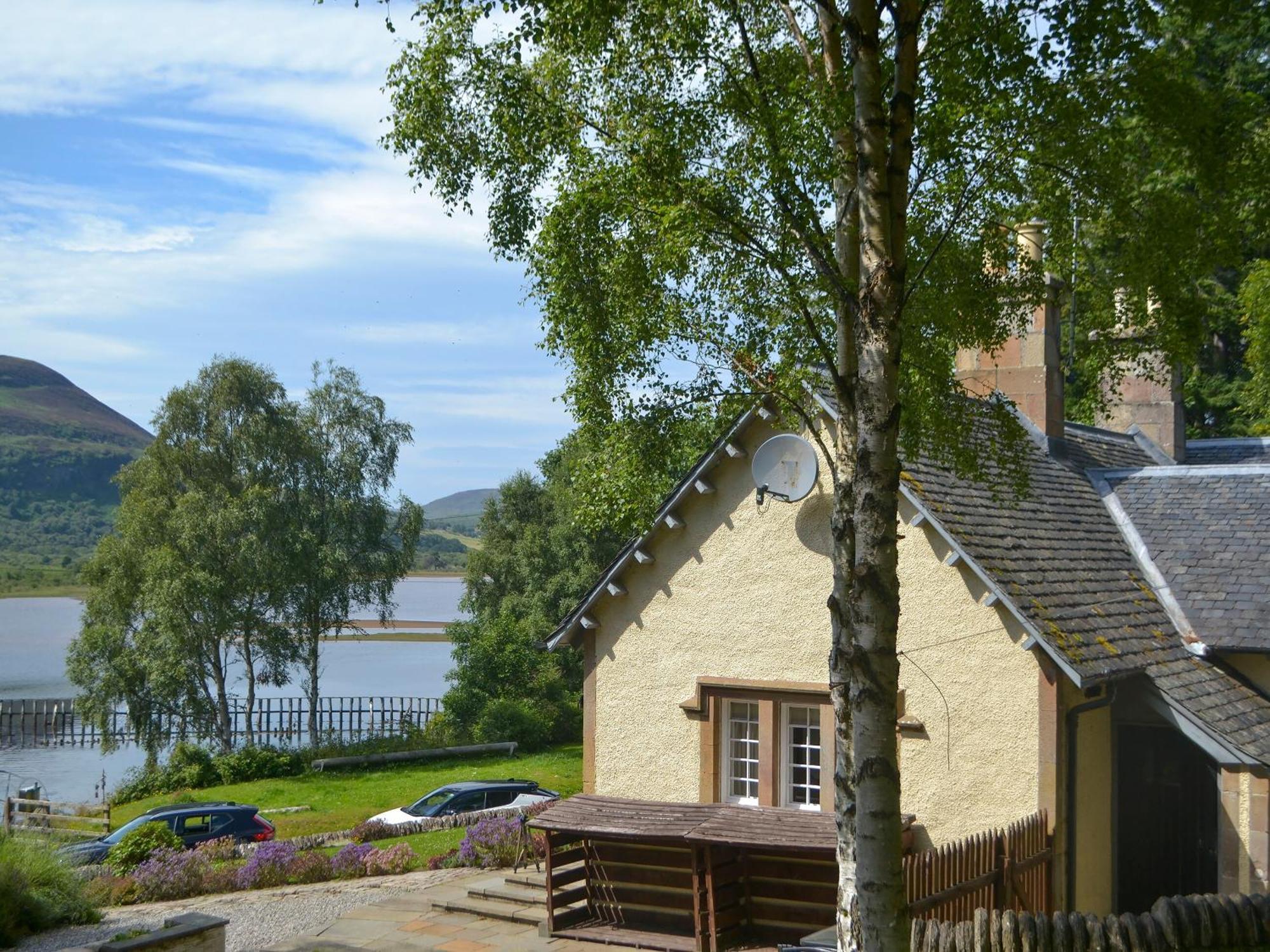 Sluice Keepers Cottage Skelbo Экстерьер фото